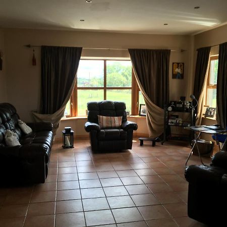 Annies Meadow. Villa Knock  Bagian luar foto