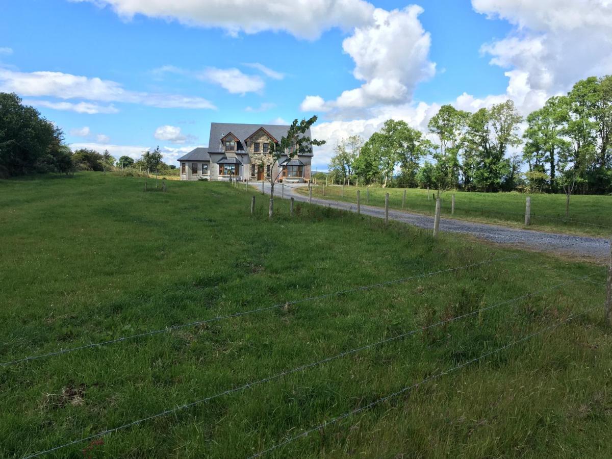 Annies Meadow. Villa Knock  Bagian luar foto